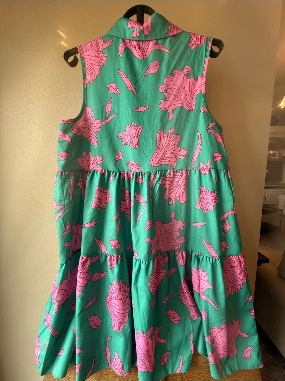 Woman's SHEIN Green Sleeveless Dress with Pink Floral Print large